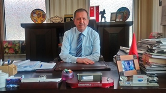 Dr. İsmail Maraş